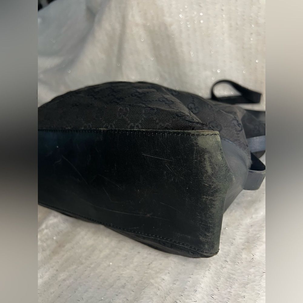 AUTH GUCCI HANDBAG- black - Picture 8 of 16